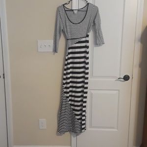 Motherhood Maternity Dress